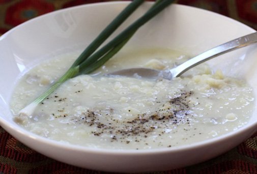 Receita de sopa de batata com alho poró